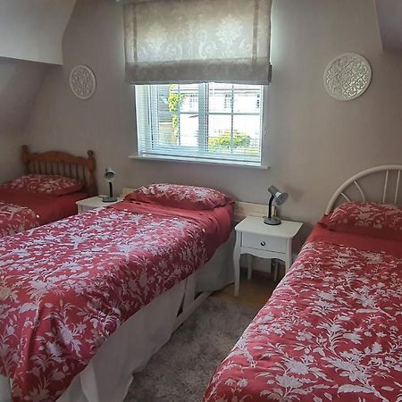 124 ,Castlelawn Heights, Headford Road Galway Homestay Екстер'єр фото