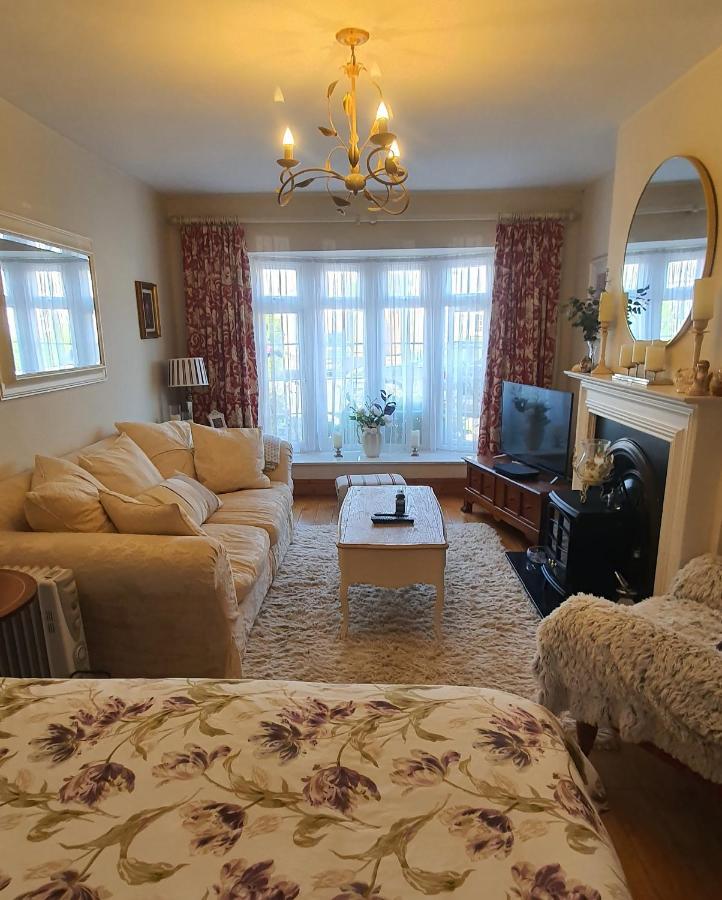 124 ,Castlelawn Heights, Headford Road Galway Homestay Екстер'єр фото
